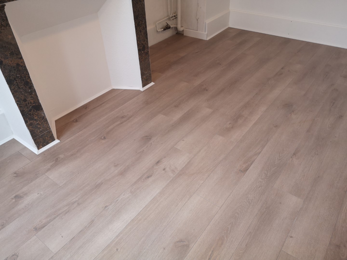 pose de parquet stratifié